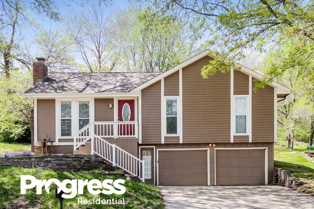 708 Cosby St, Liberty, MO 64068 House Rental in Liberty, MO