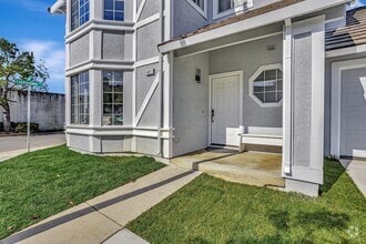Building Photo - 427 Summerwood Dr