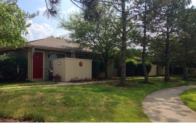 Building Photo - 606 Pebble Pl Dr