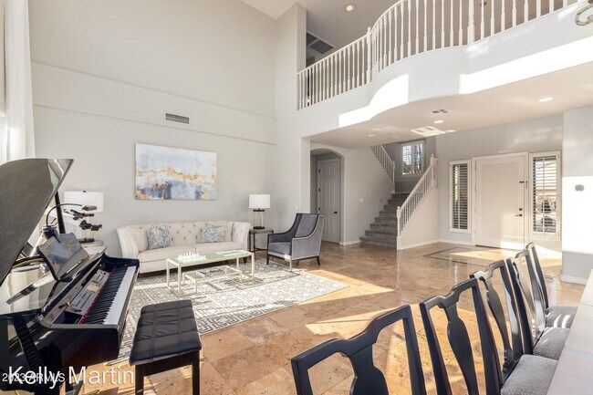 Foto del edificio - 5 br, 4.5 bath House - 4127 E. Pullman Rd