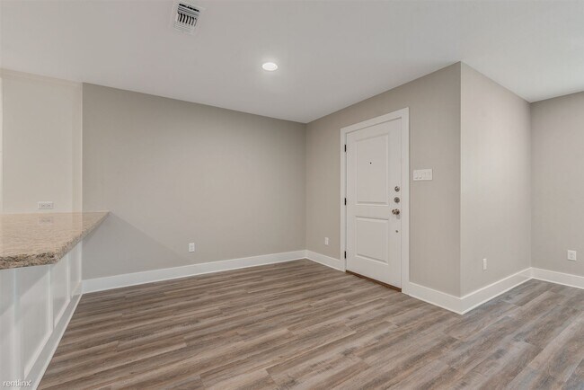 Building Photo - 5 br, 4 bath House - 4100 Oaklawn St
