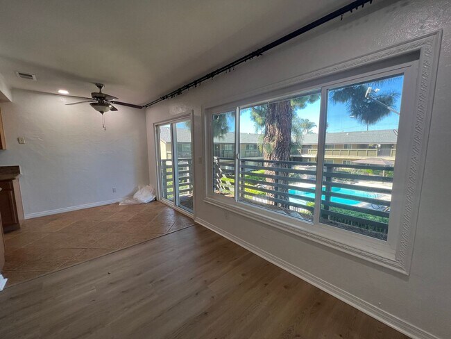 Building Photo - 1 bedroom 1 bathroom La Habra Condo