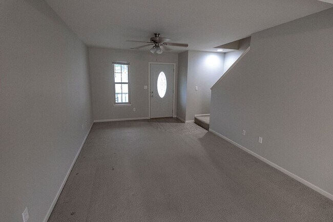 Foto del edificio - 4008-4010 Arctic Fox Dr.