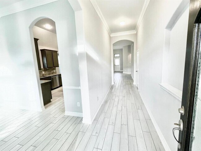 Foto del edificio - 24110 Rosedale Oaks Dr