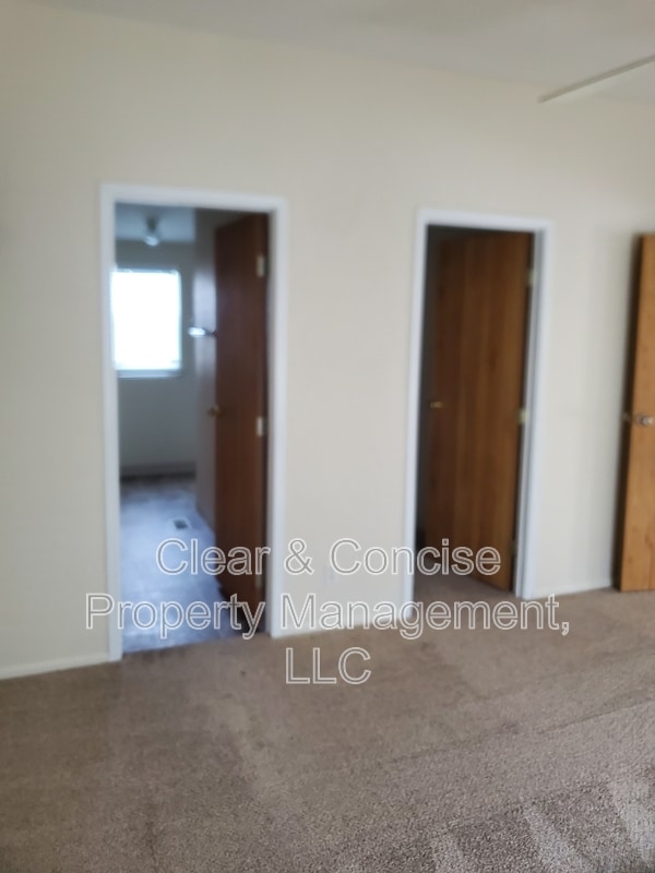 Building Photo - 1222 Bramblewood Ln