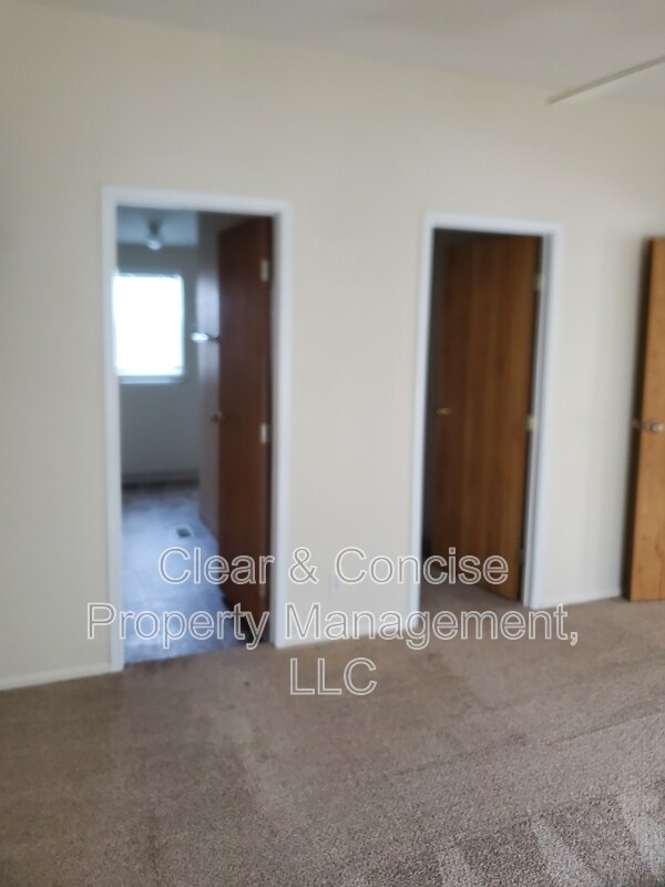 Foto del edificio - 1222 Bramblewood Ln