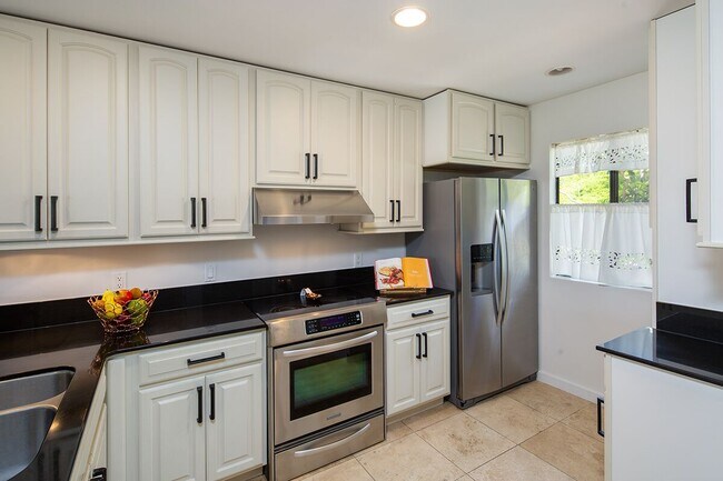 Photo - 348F Kaelepulu Dr Townhome