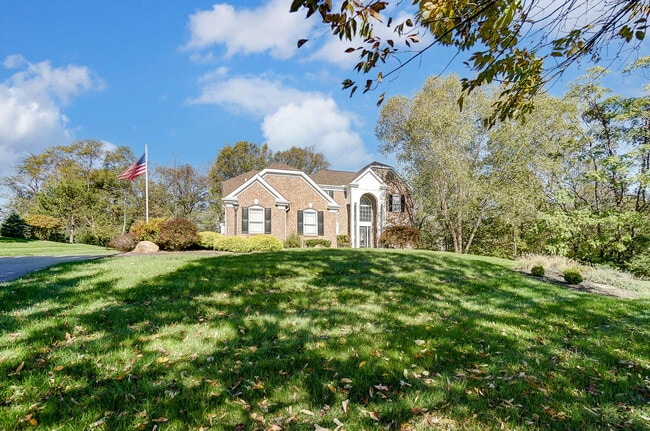 Building Photo - 1900 Coachtrail Dr