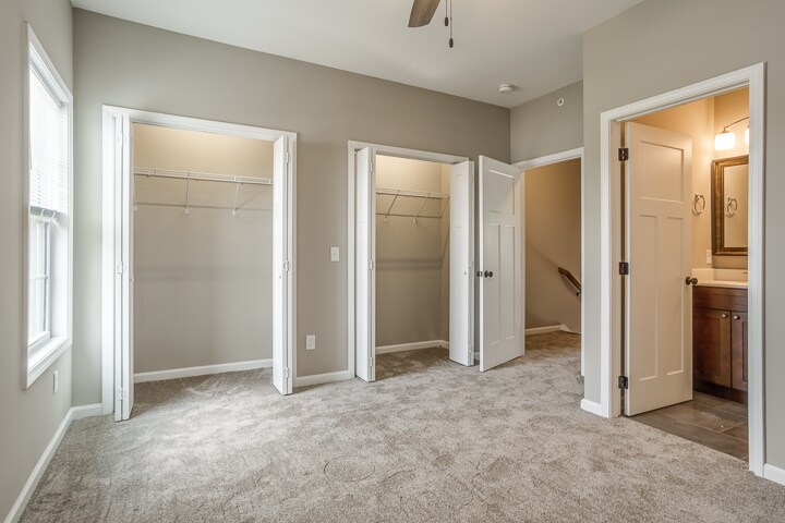 Foto principal - 140 Edgington Dr