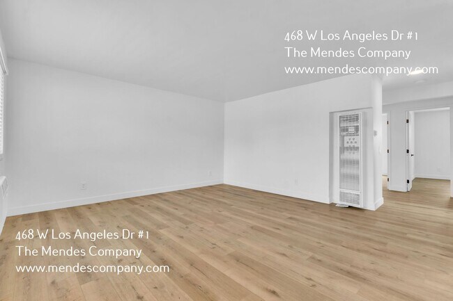 Foto del edificio - 468-72 W Los Angeles Dr