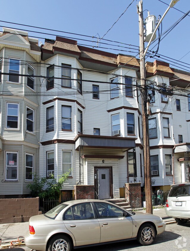 Primary Photo - 137 Wilkinson Ave