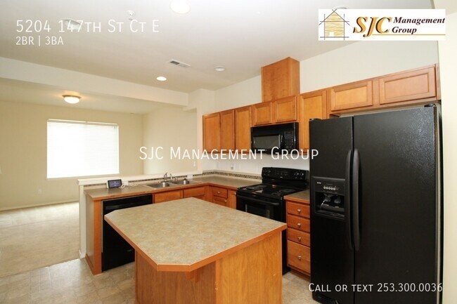 Foto del edificio - Two bedroom Condo for rent in Tacoma