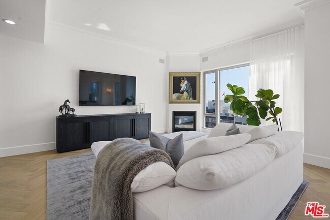 Foto del edificio - 10727 Wilshire Blvd