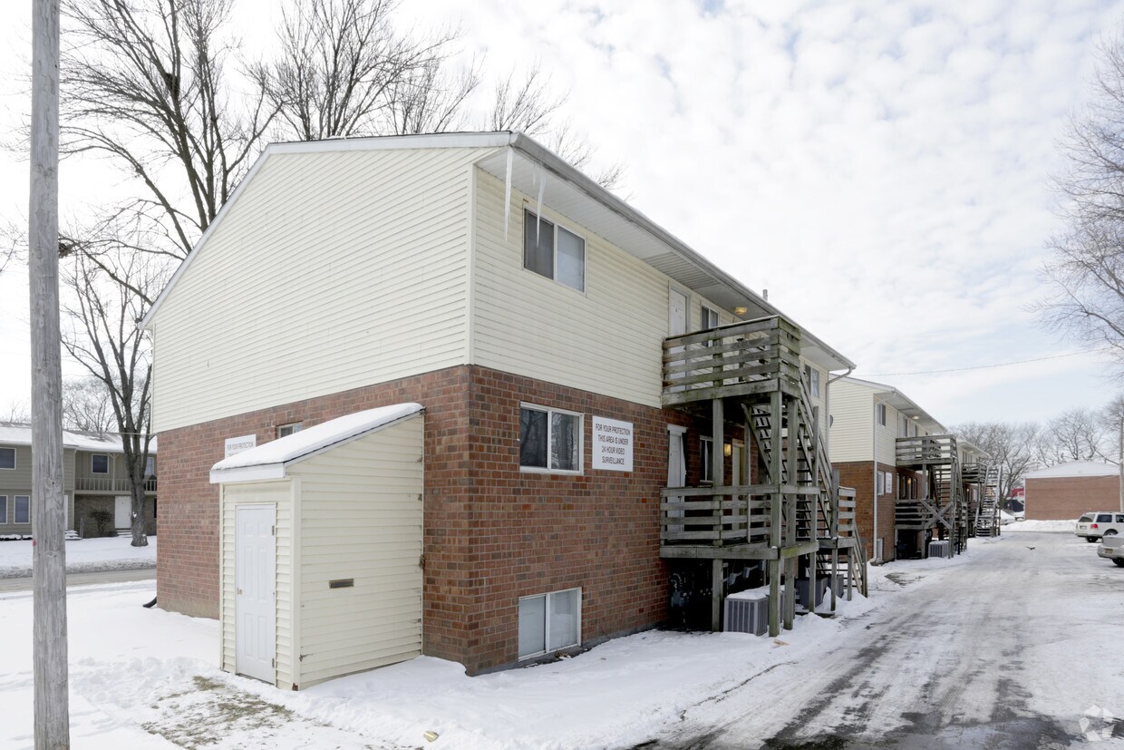 Building Photo - Hecker Creek Apartments