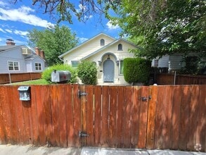 Building Photo - 231 W Arroyo St