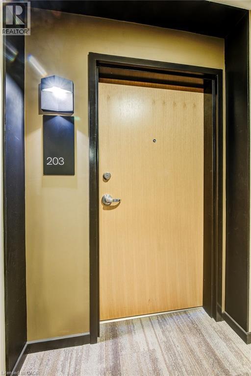 Photo du bâtiment - 245 Grey Silo Rd