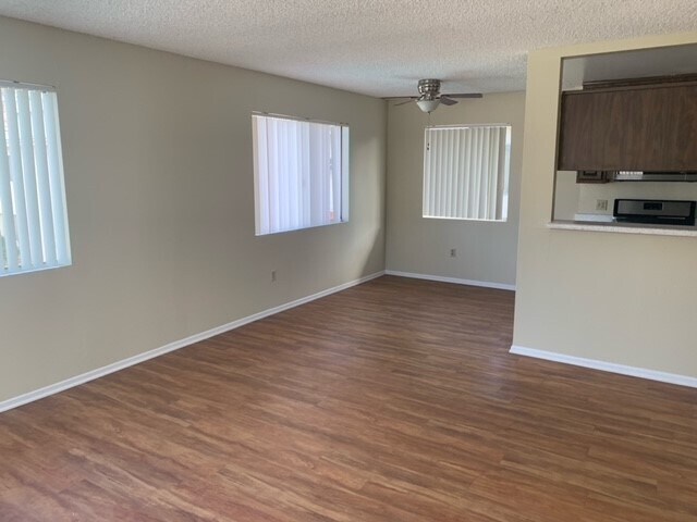Foto del edificio - Villa Tarzana Apartments
