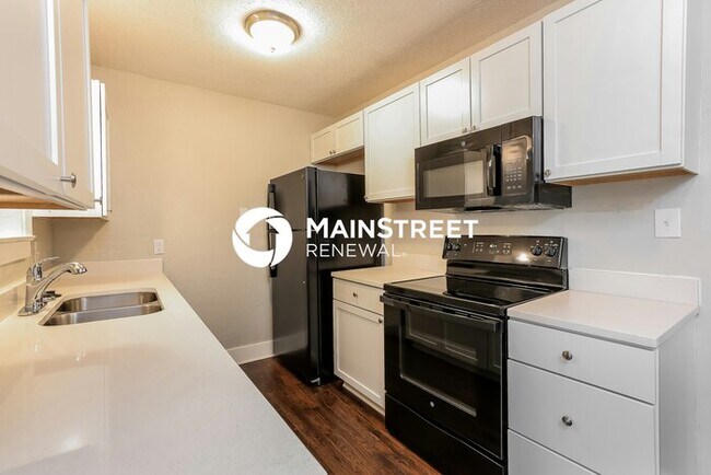 Foto del edificio - 3 Bedroom Pet-Friendly Home in INDEPENDENC...