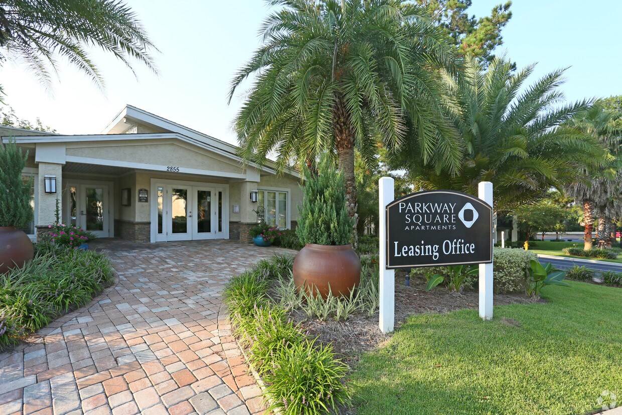 Parkway Square Apartments Tallahassee, FL