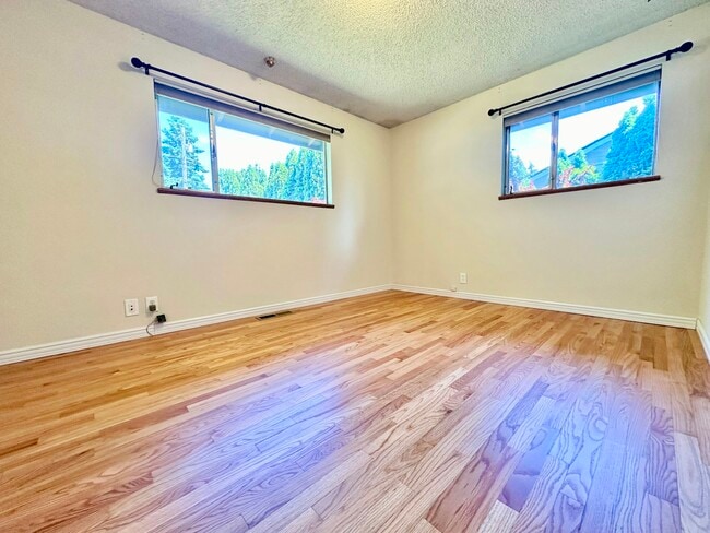 Building Photo - 4245 S 183rd St
