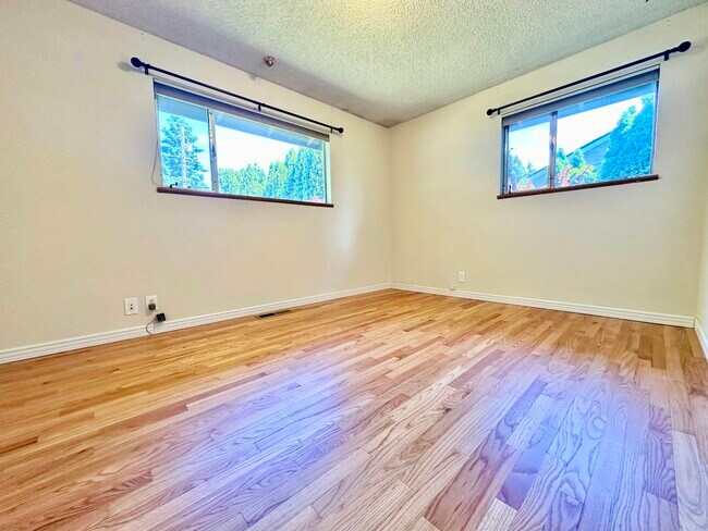 Foto del edificio - 4245 S 183rd St