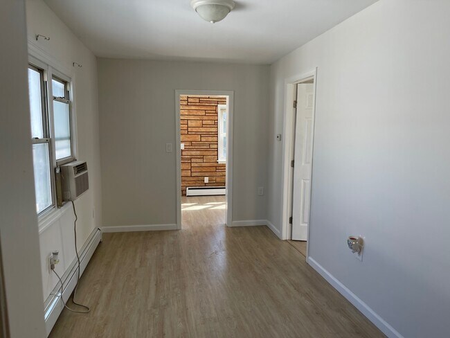 Living Room - 3 Lakewood Ave