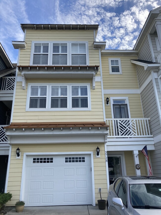 Front - 3728 Vintage Pointe Pl