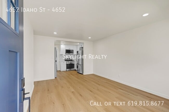 Building Photo - 4652 Idaho St