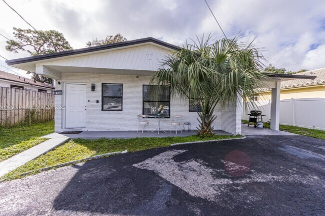 Foto del edificio - 2784 NW 9th St