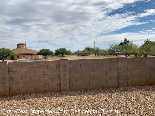 Building Photo - 3 br, 2 bath House - 2288 Las Brisas Way