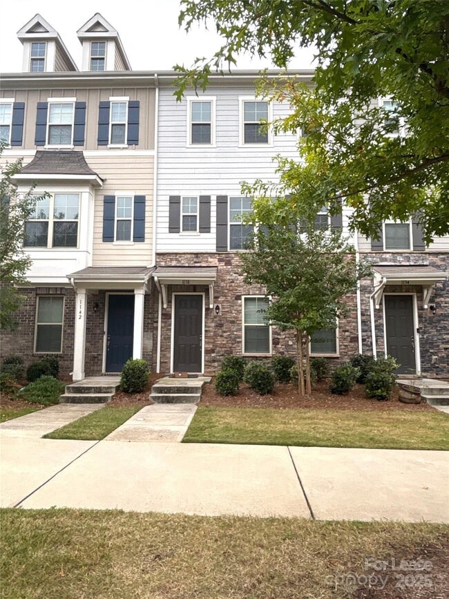 Foto del edificio - 1138 Doveridge St