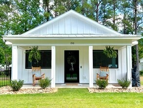 Building Photo - 150 Long Pond Loop