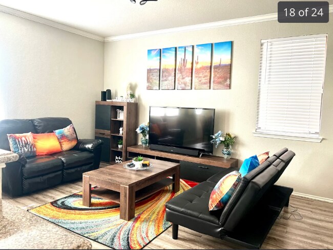 Foto del edificio - 2324 Aldergate Dr