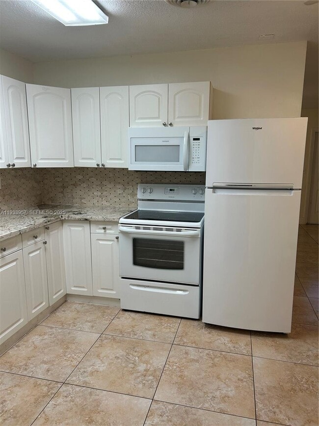 Foto del edificio - 208 SW 11th St