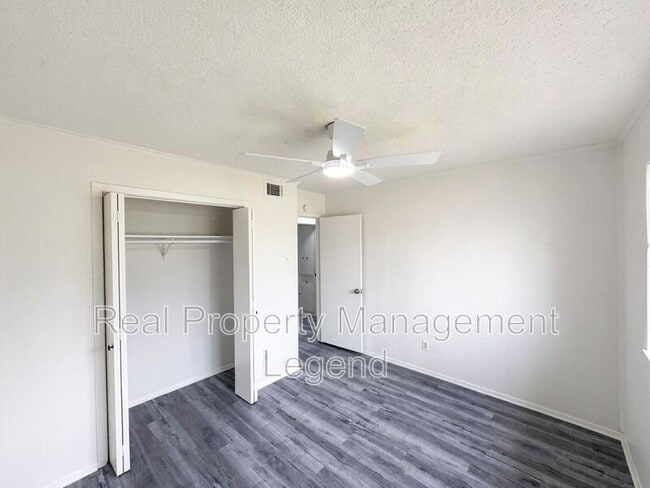 Building Photo - 1021 Irene Dr