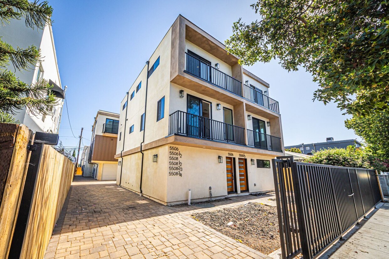 Foto principal - 5506 Barton Ave