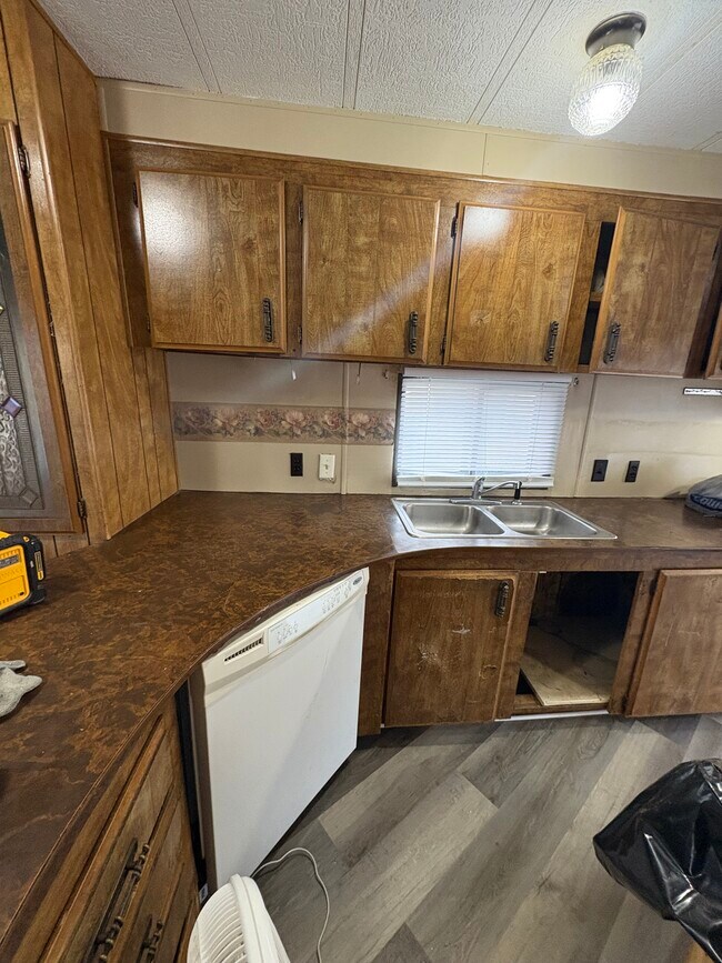 Foto del edificio - 304 S Adams St