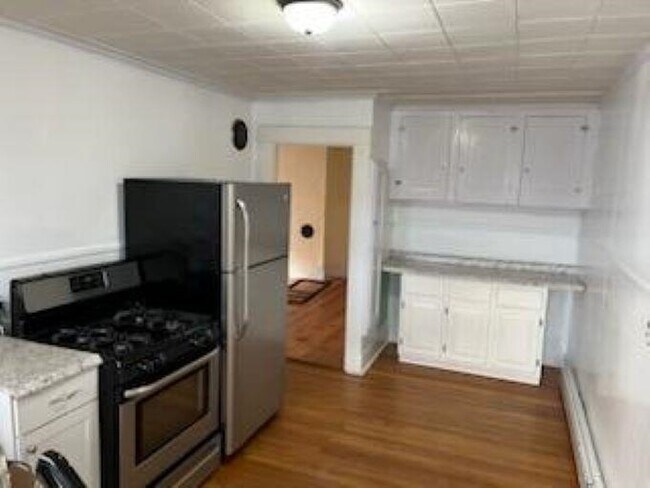 Building Photo - 277 Merrimack St