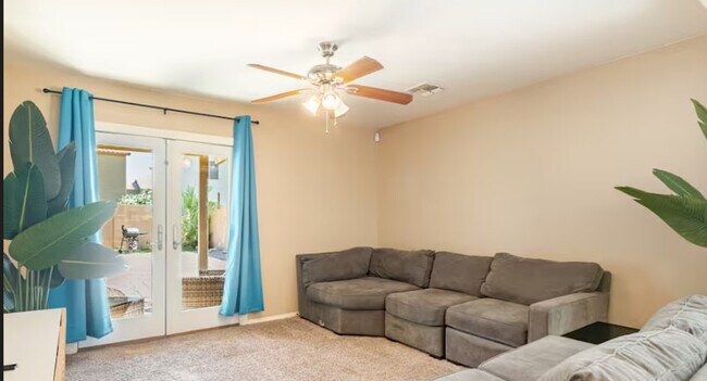 Building Photo - 42618 W Maricopa-Casa Grande Hwy