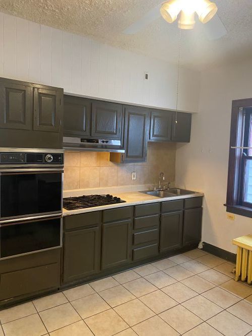 Foto del edificio - 10214 S State St