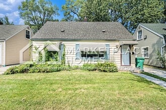 Building Photo - 17097 Lincoln Ave