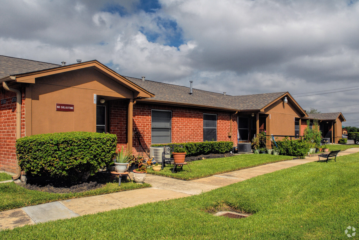 Foto principal - South Houston Vista Apartments