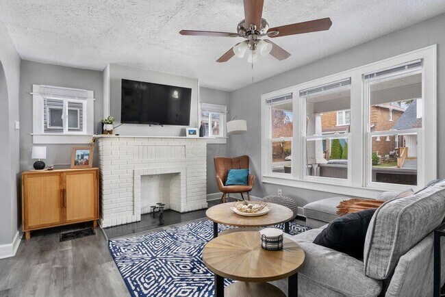 Foto del edificio - 975 Heyl Ave