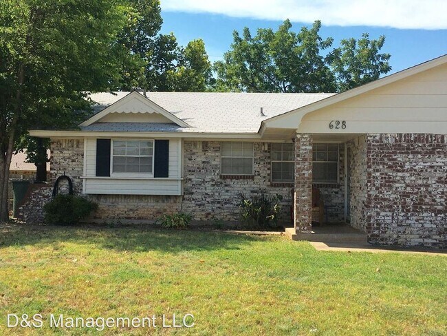 Foto del edificio - 4 br, 1.5 bath House - 628 Sunset Drive