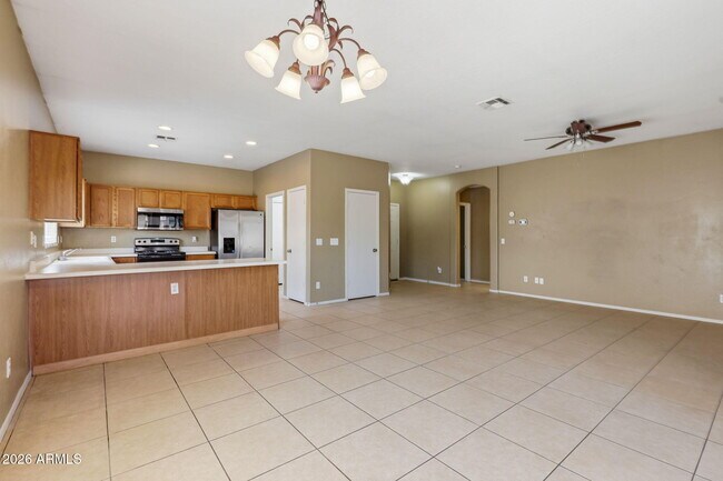 Foto del edificio - 12910 W Corrine Dr