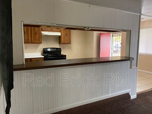 Foto del edificio - 800 E 23rd St