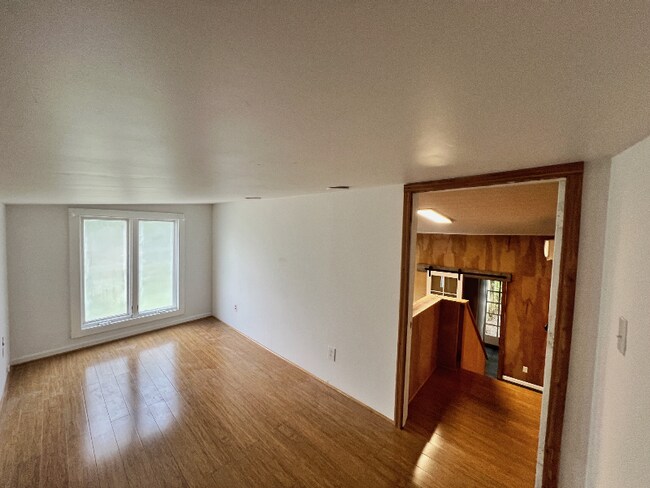 Foto del edificio - 1279 Kenmore Pl