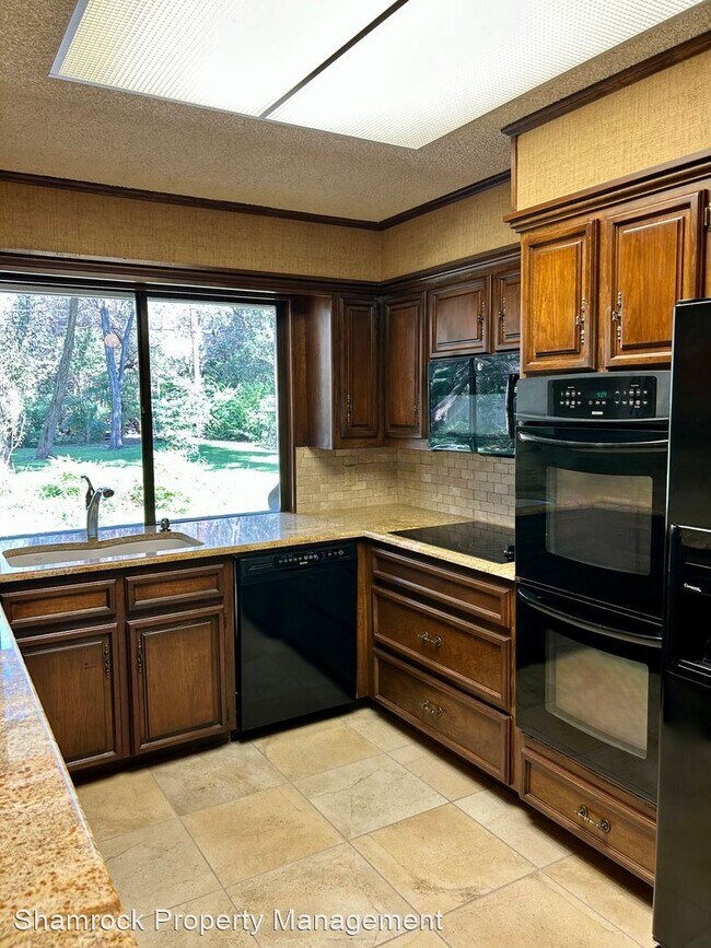 Foto del edificio - 4 br, 2.5 bath House - 4725 Scottwood Dr