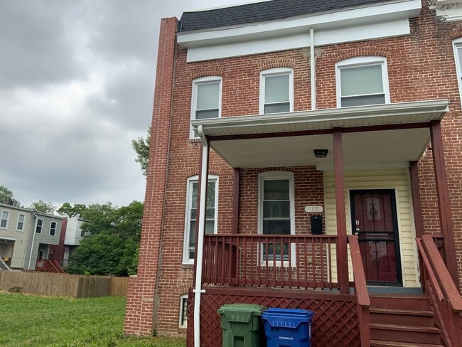 Photo - Spacious 4 Bedroom Home
