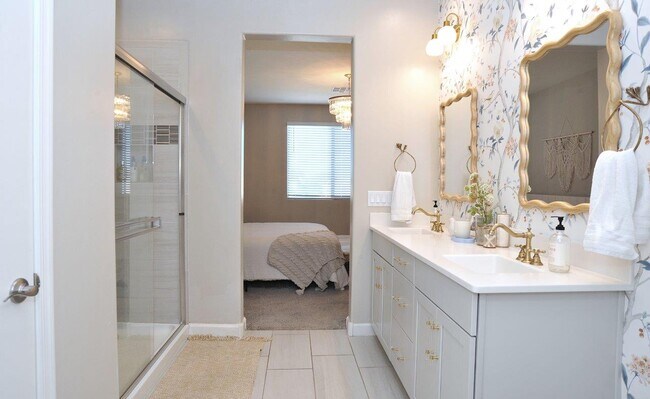 Building Photo - 5578 W Lazy Farm Dr